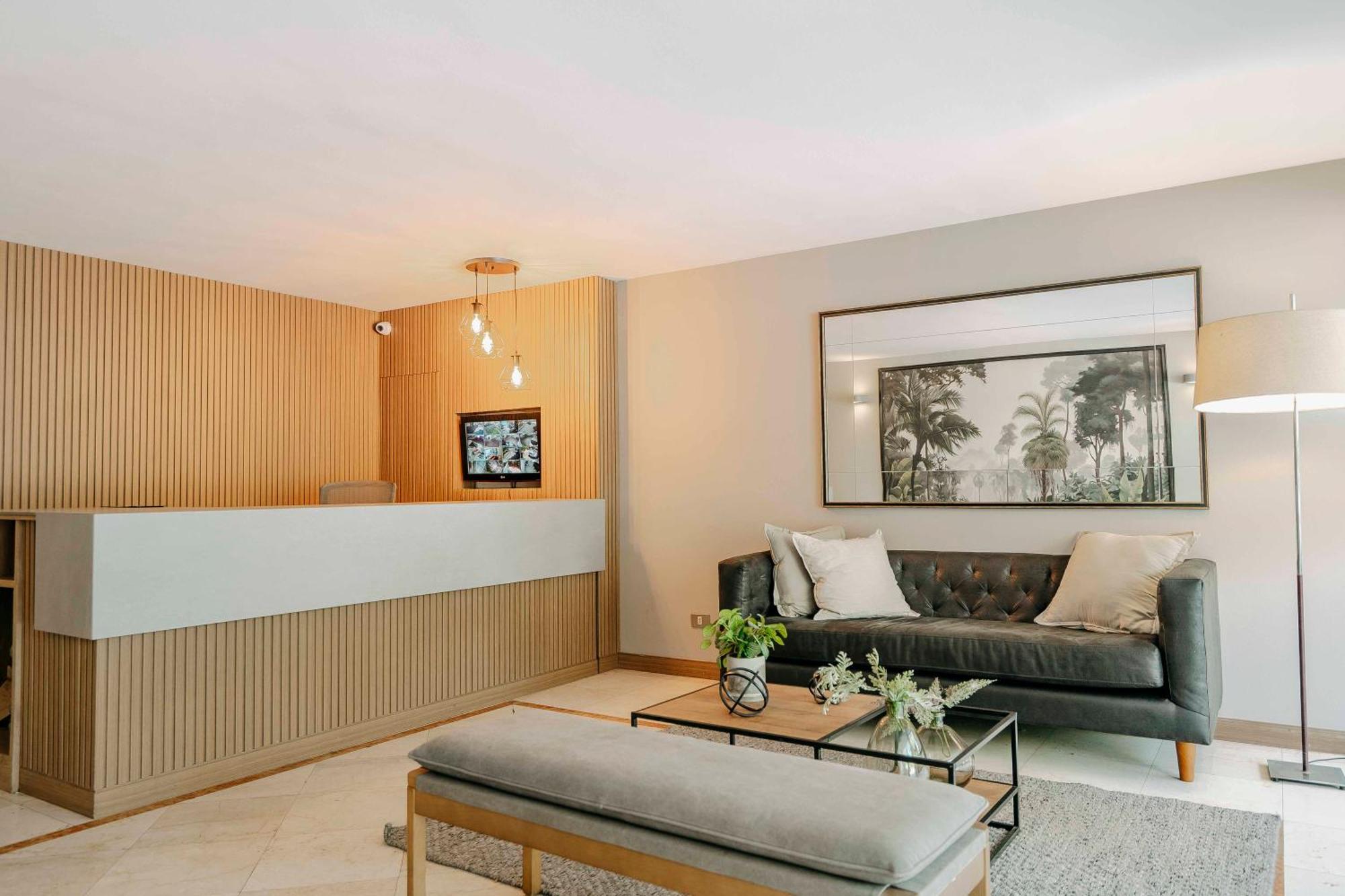 Time Stay - Essential Apartments Santiago Buitenkant foto